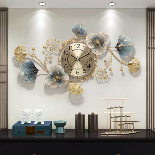 Luxury Floral Metal Analog Wall Clock – Elegant Decor for Living Rooms, Dining Areas, Bedrooms, Offices, Cafes, and Hotels